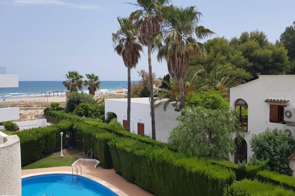 Neu Renoviertes Strandappartment Mit Meerblick 阿尔考斯布里 外观 照片