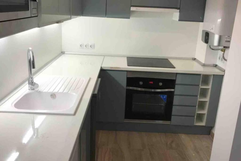 Neu Renoviertes Strandappartment Mit Meerblick 阿尔考斯布里 外观 照片
